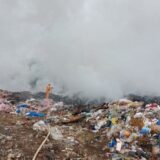 Zaječar: Požar na deponiji Halovo, nesnosan dim širi se okolnim naseljima 12