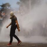 Grčka policija suzavcem i vodenim topom razbijala demonstracije u Solunu 10