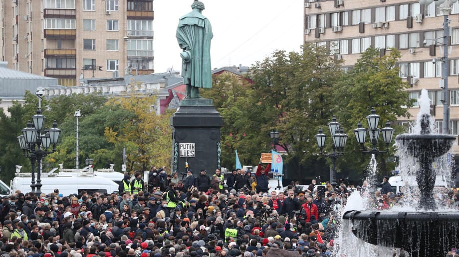 Protestanti u Moskvi zahtevaju ukidanje elektronskog glasanja 1