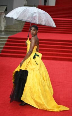 No Time to Die world premiere Glumci, predstavnici kraljevske porodice na premijeri novog filma o Džejmsu Bondu (FOTO) 13