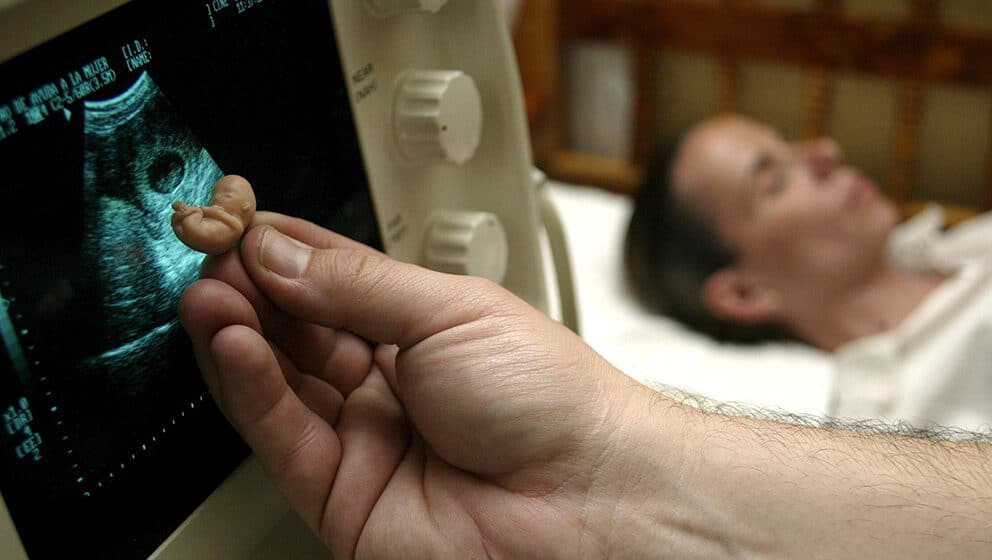 Parlament Malte jednoglasno usvojio zakon kojim se legalizuje abortus, ali samo ako ima rizika po ženino zdravlje 1