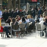 Kafana sve skuplja: Najviše poskupele salate, predjela i prenoćište 5