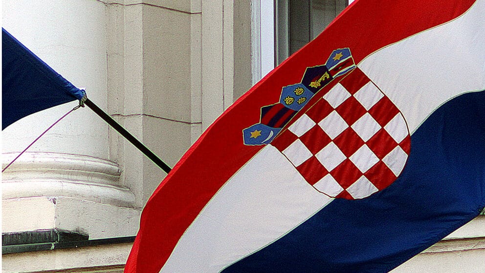 Šta piše u noti hrvatskog ministarstva kojom se zabranjuje dolazak Vučića u Jasenovac? 1