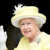 Krajica Elizabeta prisustvovala dvostrukom krštenju u Vindzoru 7