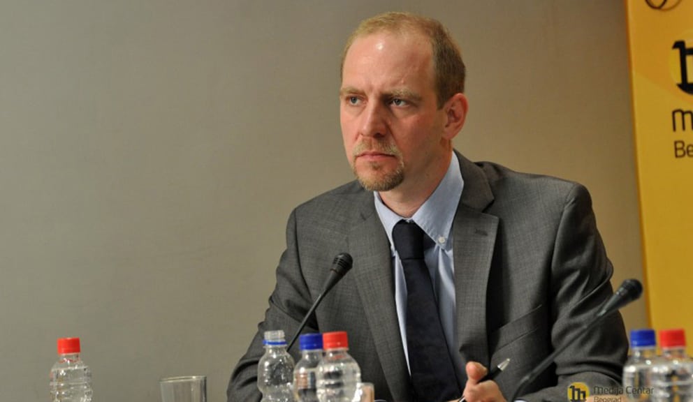 "Još jedno poglavlje u Vučićevoj dvostrukoj igri": Florijan Biber za Vijesti o navodima da Srbija isporučuje oružje Ukrajini 2 "Još jedno poglavlje u Vučićevoj dvostrukoj igri": Florijan Biber za Vijesti o navodima da Srbija isporučuje oružje Ukrajini 2