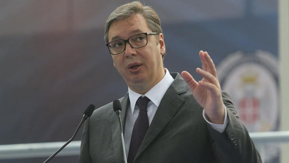 Vučić: Ulažemo u infrastrukturu Jagodine; Palma: Bolji smo od Britanije 1