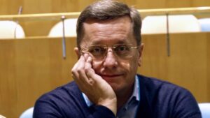 Aleksandar Crkvenjakov: Ambasador sveden na izveštača, a treba da bude aktivan u kreiranju spoljne politike 2 Aleksandar Crkvenjakov: Ambasador sveden na izveštača, a treba da bude aktivan u kreiranju spoljne politike 2