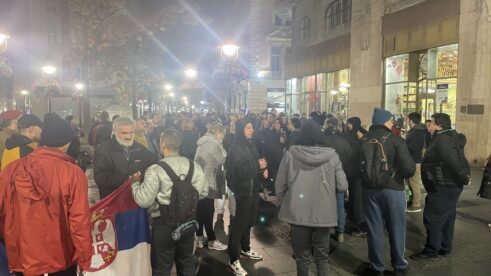 Protest protiv kovid propusnica Održan još jedan protest protiv kovid propusnica u Beogradu, Dveri dale podršku 12