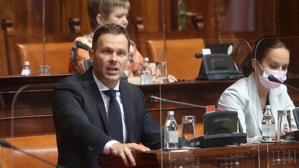 "Budžet za 2024. je privatna kasa za odabrane finansijere vlasti, a inflatorni i koruptivni za građane": Kakav će biti potez opozicije? 1