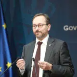 Žofre pozvao političke partije na konstruktivan dijalog zarad napretka Srbije na putu ka EU 10