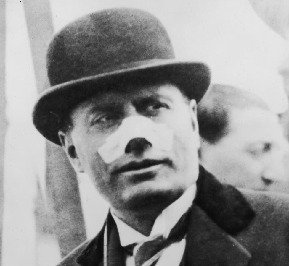 Fašizam i istorija: Vajolet Gibson - Irkinja koja je pucala u Musolinija 1 Mussolini