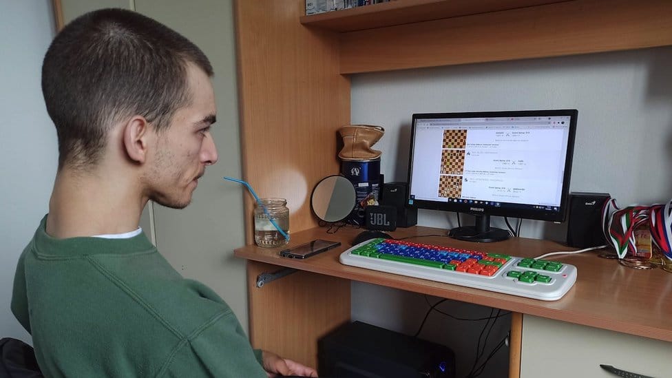 Muzika i Zaječar: Nikola Živanović - MC Džoni - reper koji nikada nije repovao 1 Nikola Živanović - MC Džoni