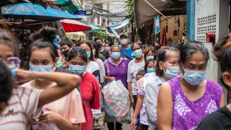 Korona virus i turizam: Pandemija preti da pomrsi planove za početak turističke sezone u Tajlandu 4 Food handout