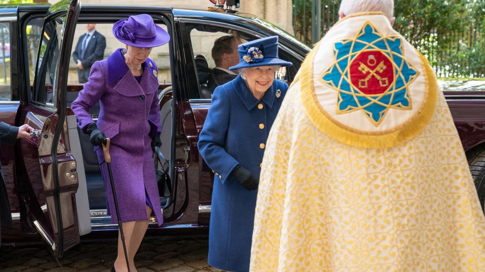 Kraljica i princeza Ana