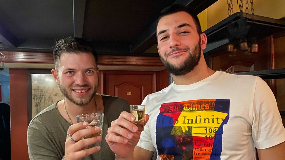 Korona virus u Srbiji i mere: Kako je izgledala prva noć provere kovid propusnica u Beogradu 3 123