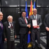 Zaev dobio Plaketu Subnora Srbije za značajan doprinos negovanju tradicija antifašizma 6