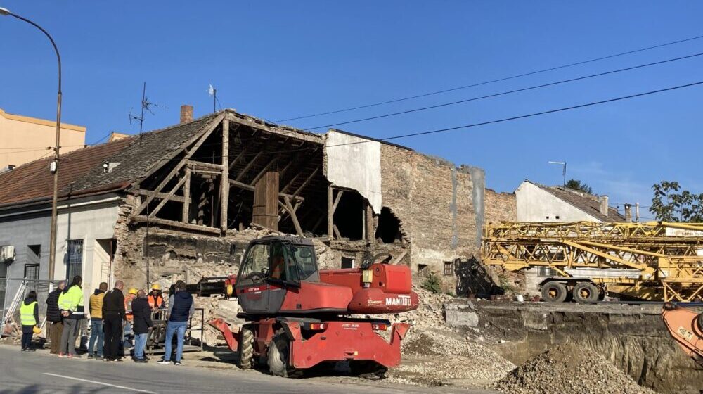 Obrušio se zid na gradilištu u Zrenjaninu 1