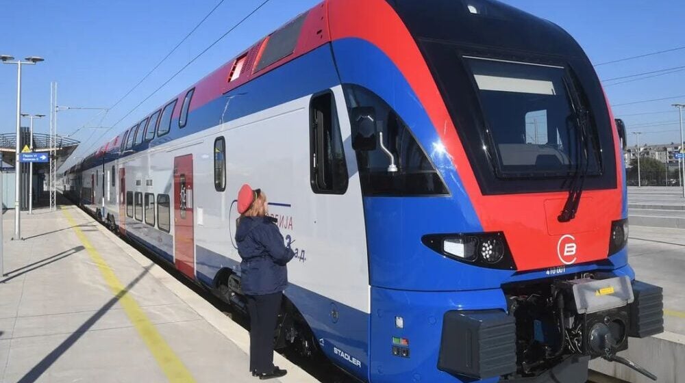 Voz za brzu prugu Beograd-Novi Sad predat na koriščenje srpskoj železnici 1