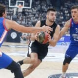 Prvi teži test za crno-bele 12