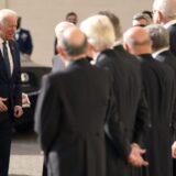 Bajden stigao u Vatikan na sastanak sa papom, bez prisustva medija 10