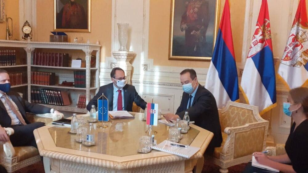 Dačić sa šefom Delegacije EU u Srbiji razgovarao o međustranačkom dijalogu 1