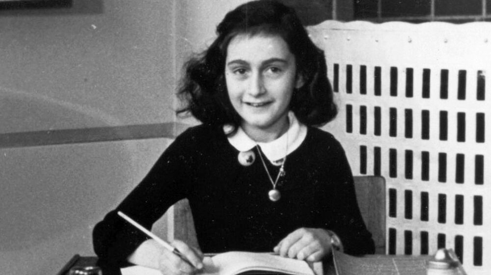 Izložba „Ana Frank – istorija za sadašnjost“ u XIV beogradskoj gimnaziji 1