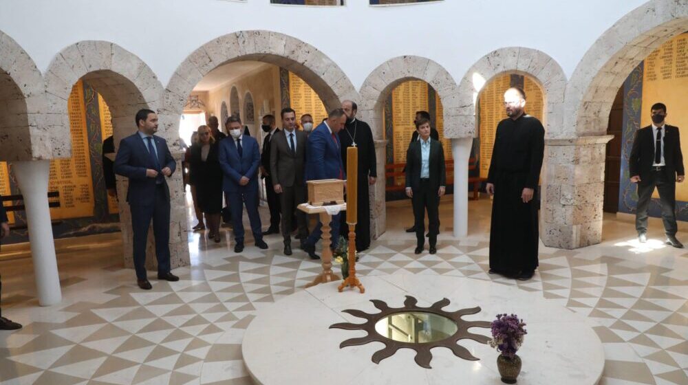 Brnabić: Iz Prebilovaca šaljemo poruku mira 1