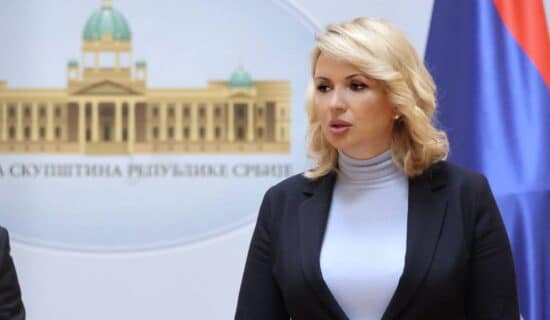 Kovid propusnice od 20 časova u ugostiteljskim objektima i kockarnicama, mera važi od ponedeljka 1