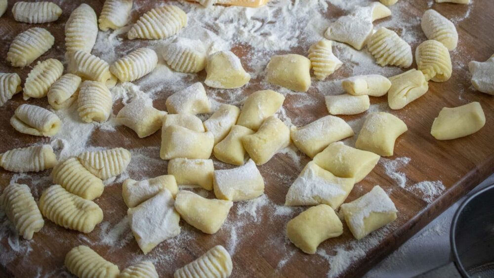 Tanja Leković: Kuhinja zaposlene žene 3 Tanja Leković: Kuhinja zaposlene žene 3