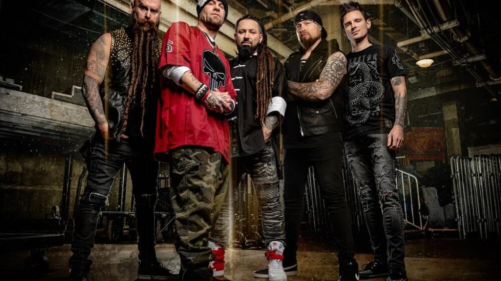 Najpopularniji hevi metal bend u svetu Five Finger Death Punch 2. jula 2022. na Tašmajdanu 1