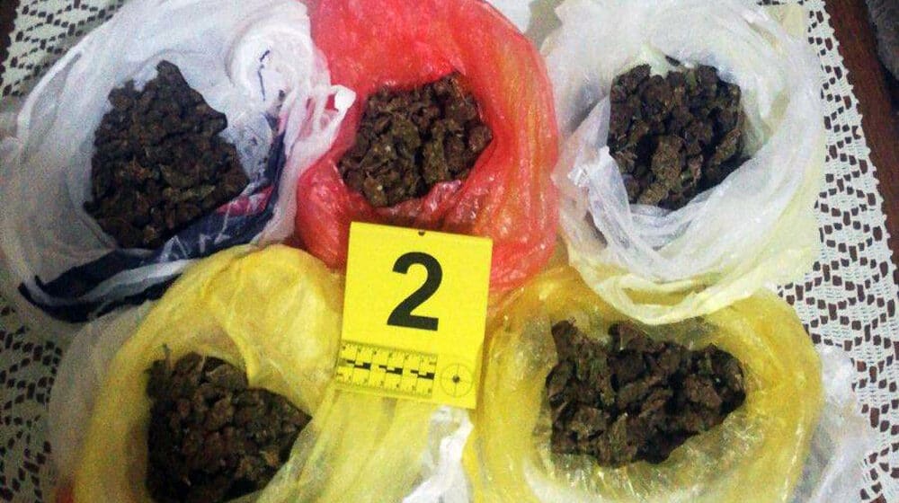 Požežanin uhapšen sa 300 grama marihuane 1