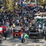 Revija oldtajmera održana ispred Opštine Zvezdara (FOTO) 10