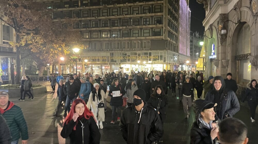 Održan još jedan protest protiv kovid propusnica u Beogradu, Dveri dale podršku 1