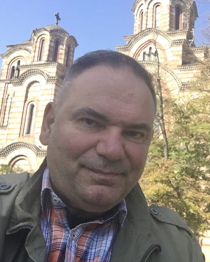 Dedović: Prepoznajete li na vlasti u Srbiji lica onih koji su devedesetih divljali u ratu? 2