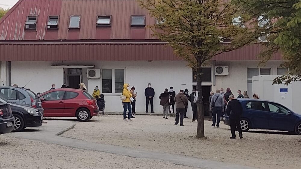 U kragujevačkom Kliničkom centru hospitalizovano 253 kovid pacijenta,19 na respiratorima 1