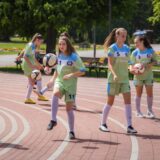 UEFA nagradila projekat kompanije Mozzart "Fudbal je za devojčice" 12