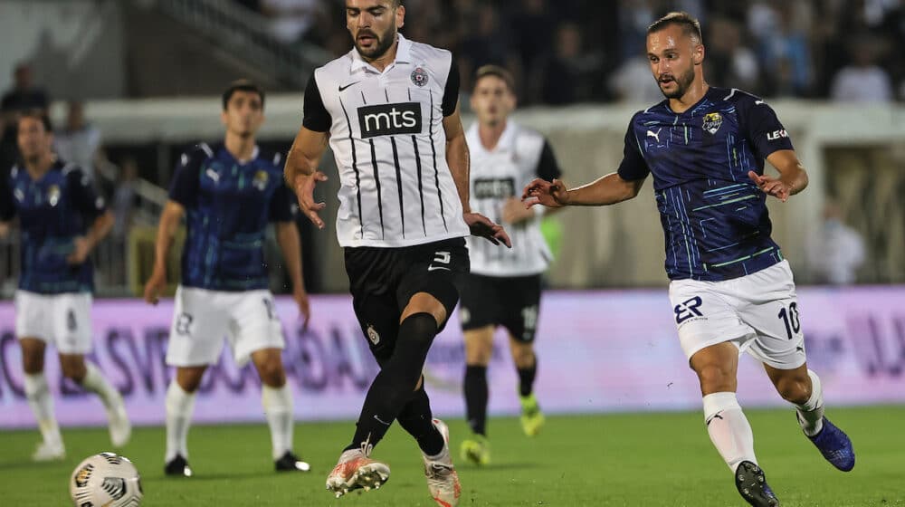 Vujačić propušta Floru 1