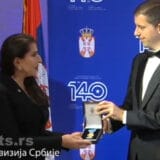 Marko Đurić uručio Zlatnu medalju Marini Abramović 10