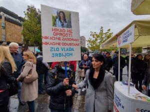 Protiv Vučićeve iluzije o nesmenjivosti i „brutalnih kućnih videa” 2