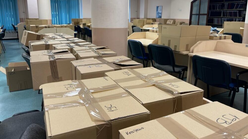 Ekonomski fakultet poklonio knjige školama 1