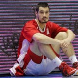 "Delije" pomilovale Kalinića i zapretile upravi 9