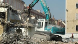 RSE: Optuženom za Banjsku milioni za izgradnju bolnica, kuća i škola na Kosovu