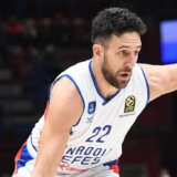 Efes ubedljivo savladao Žalgiris za drugu pobedu u Evroligi 15