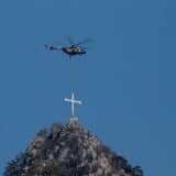 Pripadnici Vojske Srbije postavili Časni krst na vrhu Titerovac iznad Mileševe 3