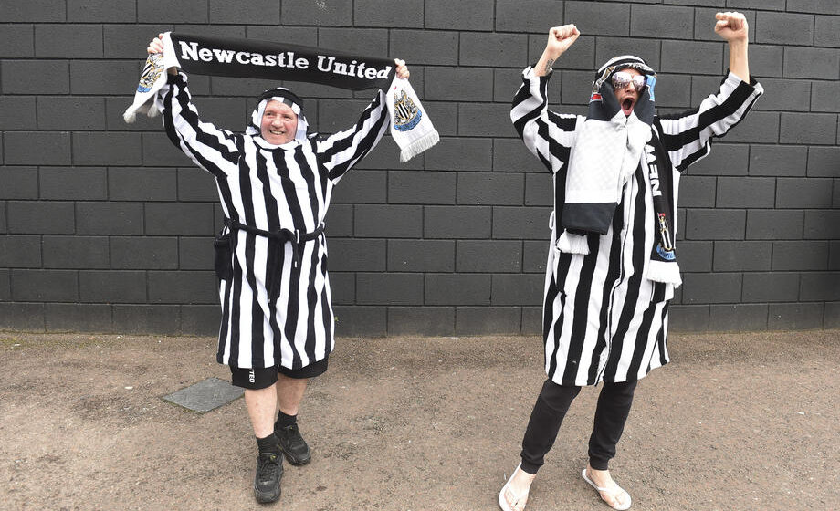 Navijači Njukasla zamoljeni da ne nose arapsku nošnju 1