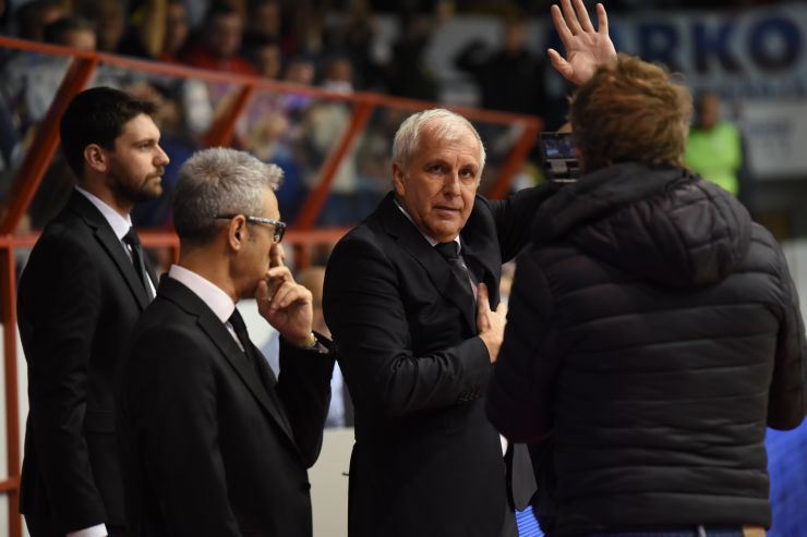 Obradović: Moji igrači treba da operu ruke u Moravi 1