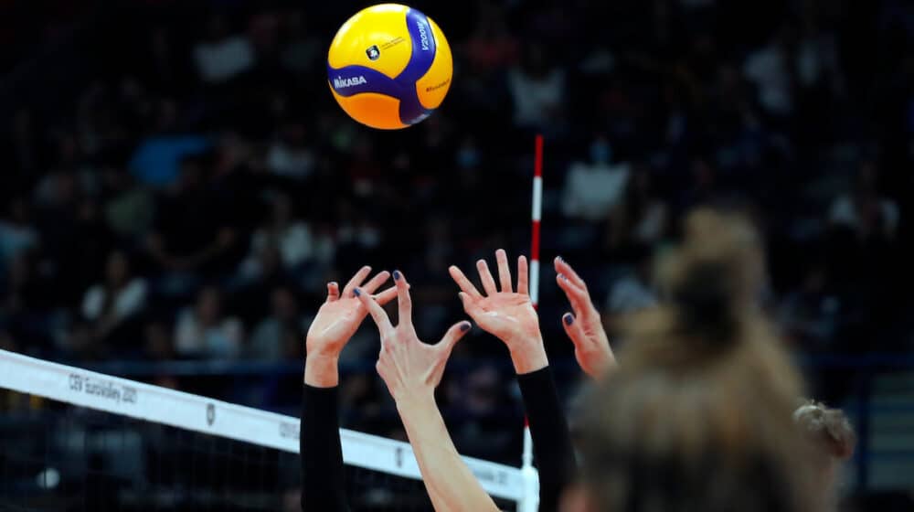 Crno-beli sumnjaju da su igračice zaražene korona virusom 1