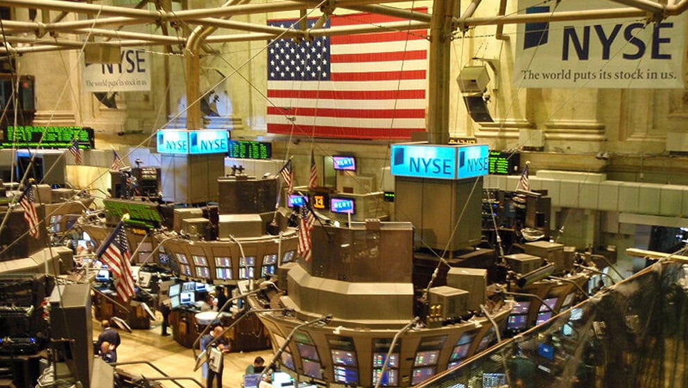 Trampov desant na Volstrit 1