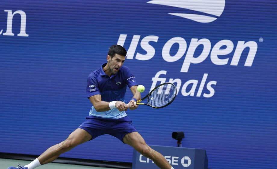 Đoković igra u Parizu 1