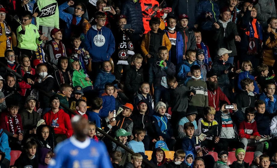 Britanski ambasador u Pragu pozvan na razgovor u MSP zbog afere oko rasizma češke dece 1